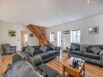 Cottage for 12 People in Denbighshire, North-Wales, Photo 3