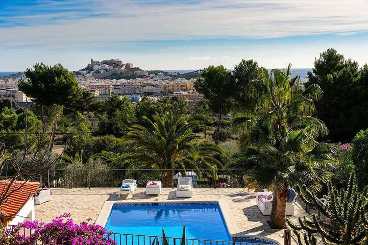 Finca für 9 Personen, mit Terrasse und Garten in Ibiza Stadt