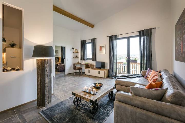 Ferienwohnung für 4 Personen, mit Balkon und Garten in Chieming