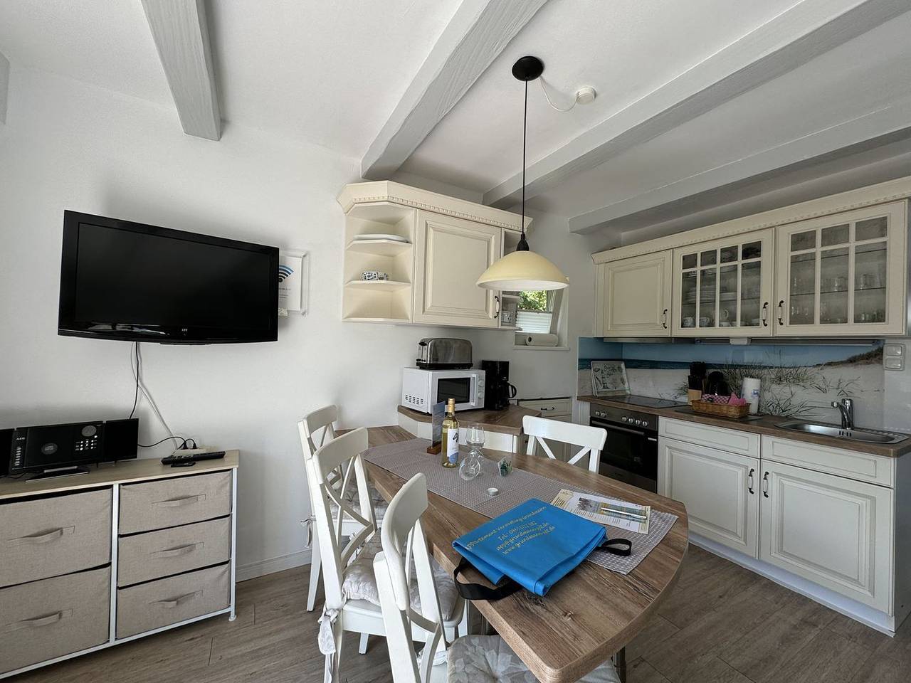 Lütt Hüs 2 – Exklusives Reetdach-Ferienhaus (ca. 60 m²) für 4 Personen in Nordfriesische Inseln (Schleswig-Holstein), Wenningstedt