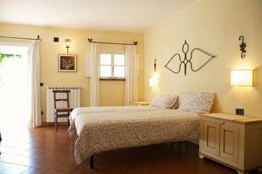 Villa mit fantastischem Meerblick, umgeben von Weinbergen Citra in Celle Ligure, Riviera di Ponente
