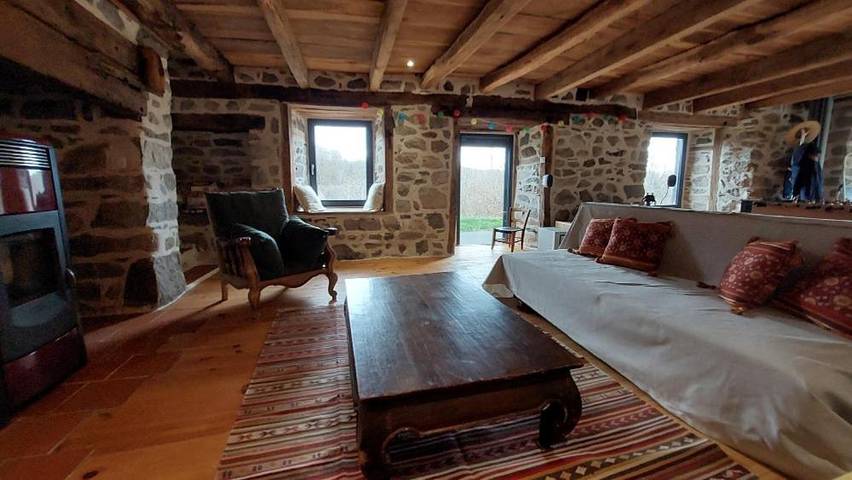Location de vacances pour 5 personnes, avec terrasse et vue à Champs-sur-Tarentaine-Marchal - 4