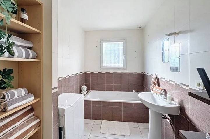 Gîte pour 3 personnes à Saint-Bonnet-de-Mure - 3