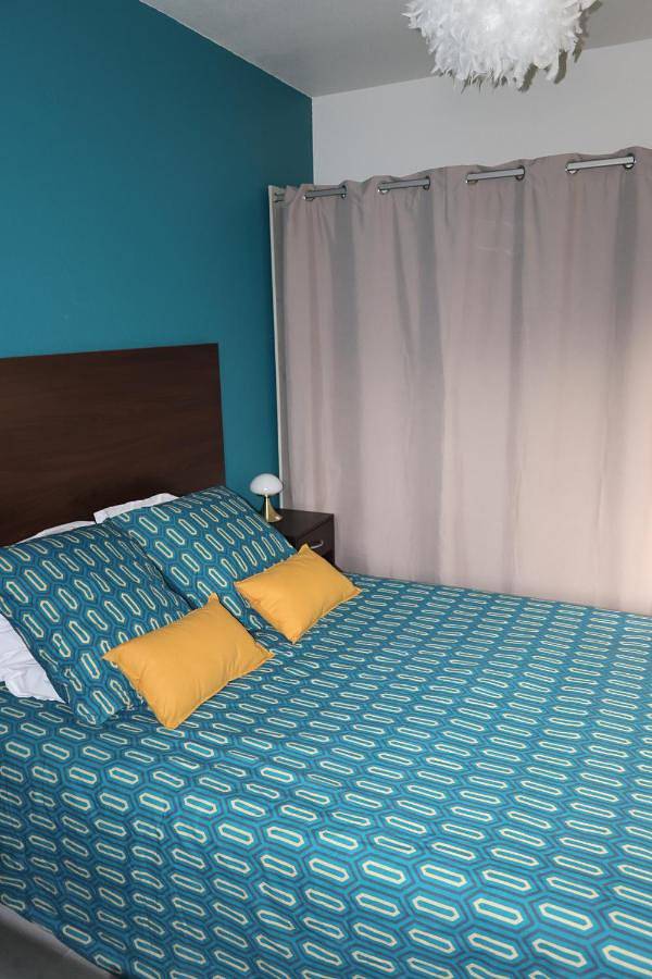 Gîte pour 2 personnes, avec terrasse ainsi que jardin et piscine à Équemauville - 3