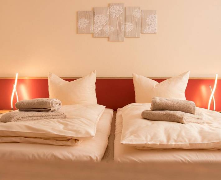 Hotel für 4 Personen, mit Terrasse und Garten sowie Ausblick in Kreischa - 4