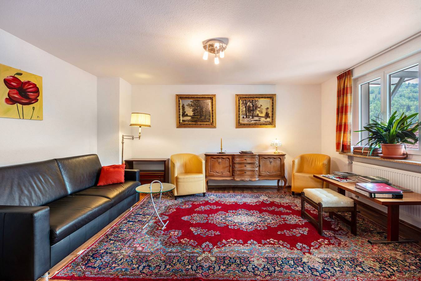 Apartamento entero, Apartamento '95qm, 2 Schlafräume' con vistas a la montaña, terraza compartida y Wi-Fi in Suedlicher Schwarzwald, Todtnau