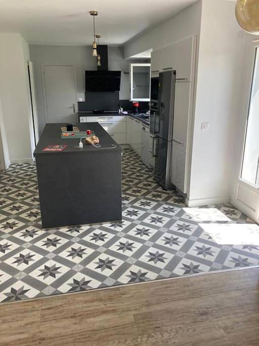 Location de vacances pour 9 personnes, avec jardin ainsi que piscine et jacuzzi, animaux acceptés à Gonneville-sur-Mer - 3