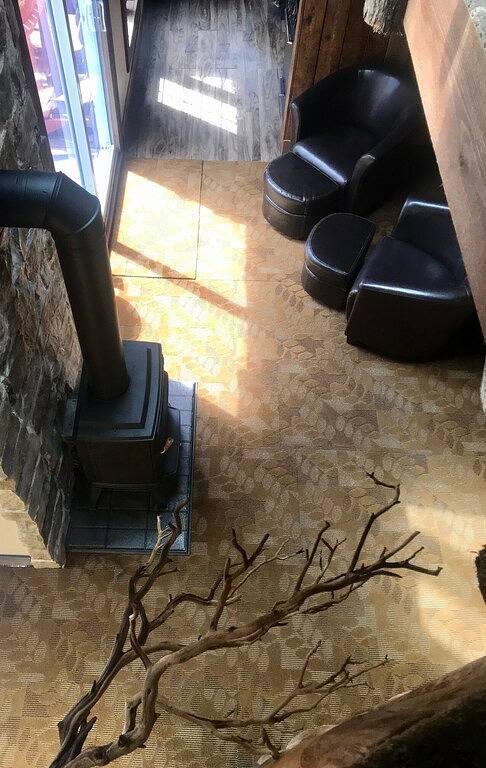 Cabane en bois pour 2 personnes, avec jardin ainsi que jacuzzi et terrasse, animaux acceptés dans Canada - 4