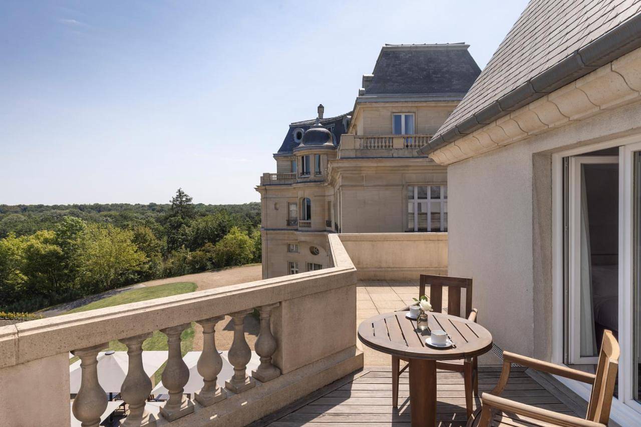 Intercontinental Chantilly Chateau Mont Royal by Ihg in La Chapelle-en-Serval, Oise