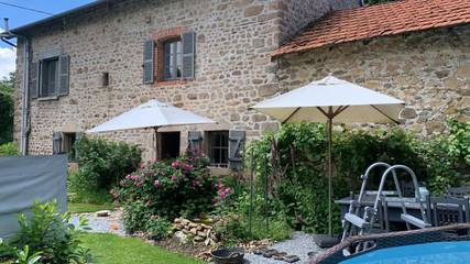 Cottage pour 3 personnes, avec vue et jardin à Châtelus-le-Marcheix