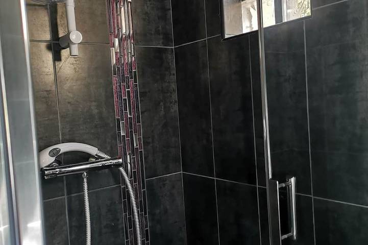 Location de vacances pour 5 personnes, avec piscine ainsi que jardin et terrasse à Saint-Crépin-et-Carlucet - 4