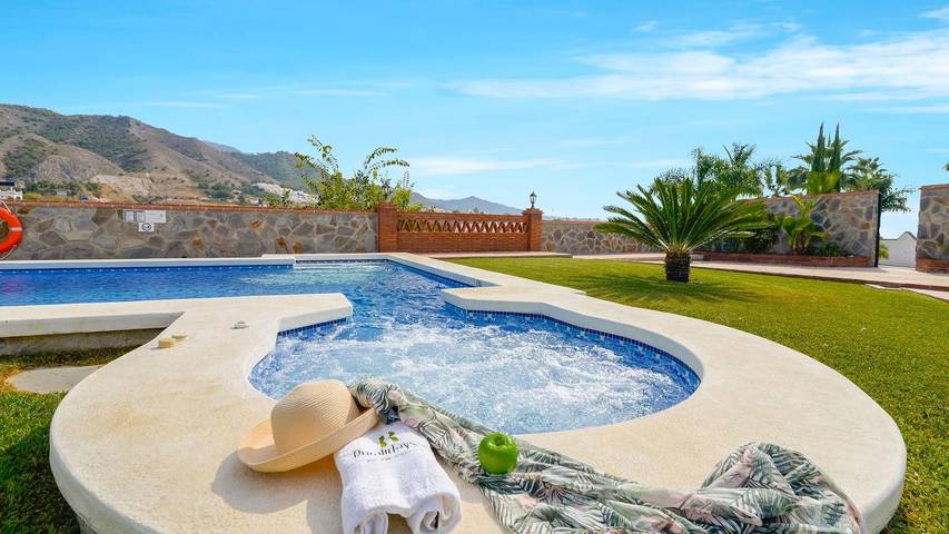 Chalet para 8 personas, con jacuzzi y piscina en Provincia de Málaga - 2