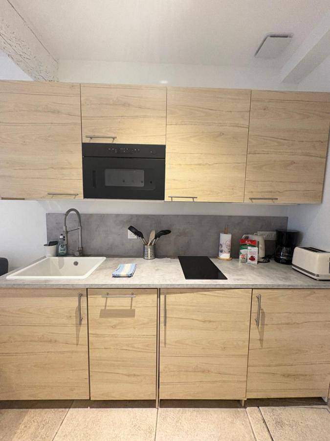 Gîte pour 2 personnes, avec vue dans Arenes D Arles - 3