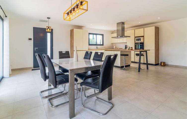 Luxuriöses Apartment mit Klimaanlage, Parkplatz und WiFi in Bellegarde, Nimes und Umgebung