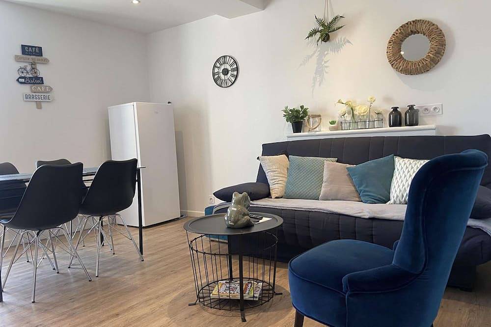 Entire apartment, La vie est belle - Arromanches center, terrace in Arromanches-les-Bains, Bayeux region