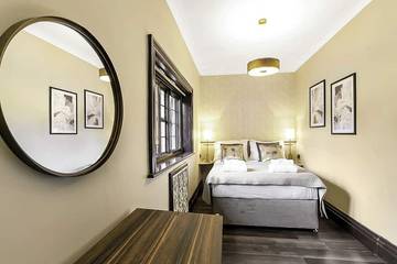 Cottage for 24 People in Boscombe, Bournemouth, Photo 4