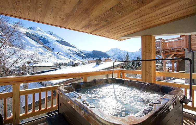 Chalet pour 14 personnes, avec terrasse et sauna dans Les Deux Alpes - 2