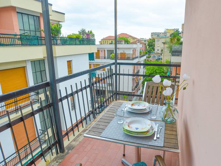 Appartamento per 6 persone, con Balcone a Albissola Marina