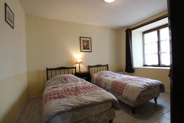 Gîte pour 4 Personnes dans Cérences, Côte des havres, Photo 4