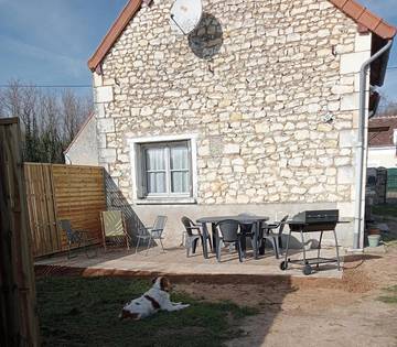 Gîte pour 4 personnes, avec jardin et vue, animaux acceptés à Meusnes
