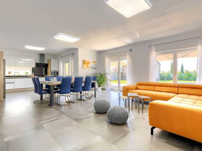 Ferienhaus für 10 Personen, mit Garten und Pool in Sisan - 3