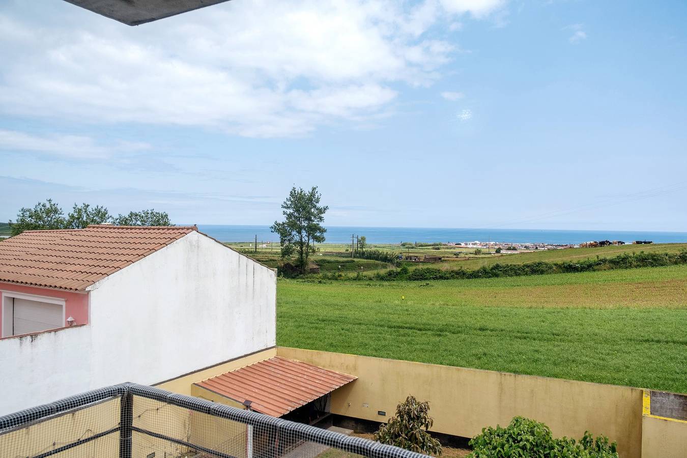 Ferienhaus 'Orquidea' mit Bergblick, privater Terrasse und Wi-Fi in São Miguel Island, Santa Bárbara (Ribeira Grande)