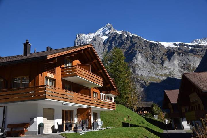 Ferienhaus für 6 Personen, mit Balkon und Garten in Grindelwald