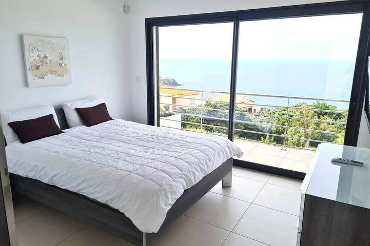 Location de vacances pour 6 personnes, avec jardin et sauna ainsi que jacuzzi et balcon, animaux acceptés à Cerbère - 2