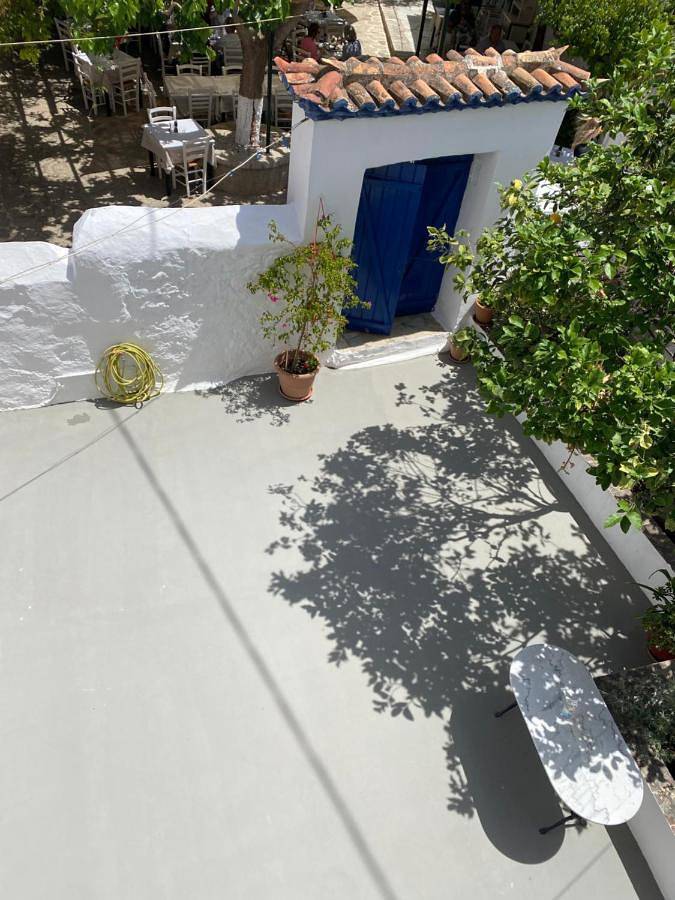 Maison d’hôte pour 2 personnes, avec vue ainsi que jardin et balcon à Hydra - 4