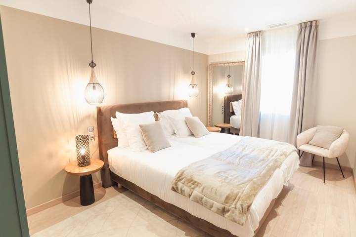 Gîte pour 6 personnes, avec jardin et terrasse ainsi que piscine et sauna à Pézenas - 4