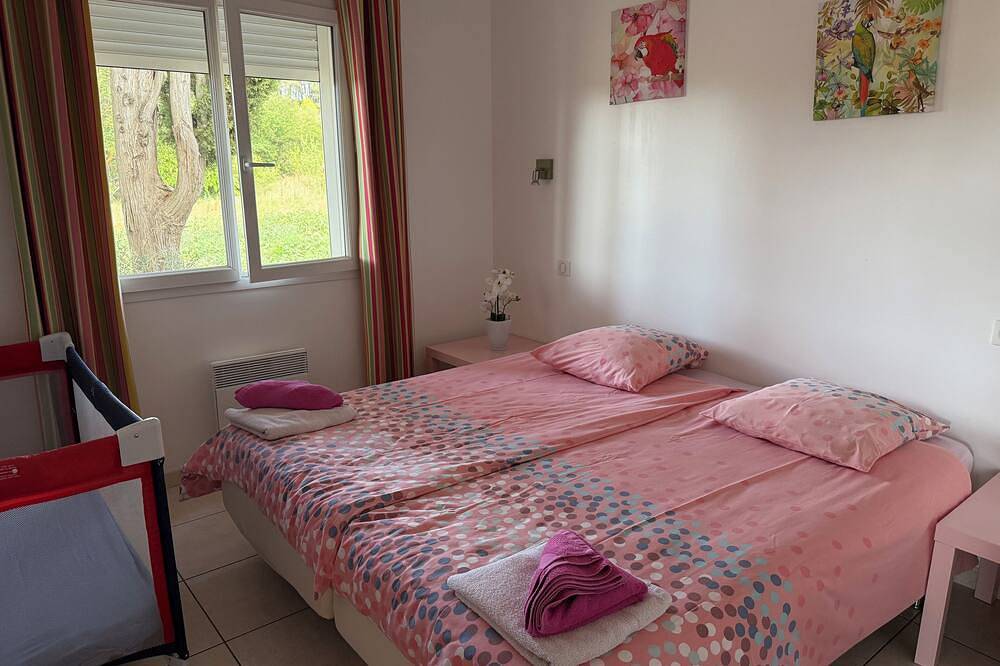 Villa le Cyprès for 4 pers in Montagnac, Côte d'Améthyste