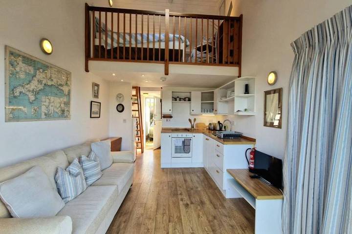 Holiday rental for 4 people, with Terrace and View in Bantham