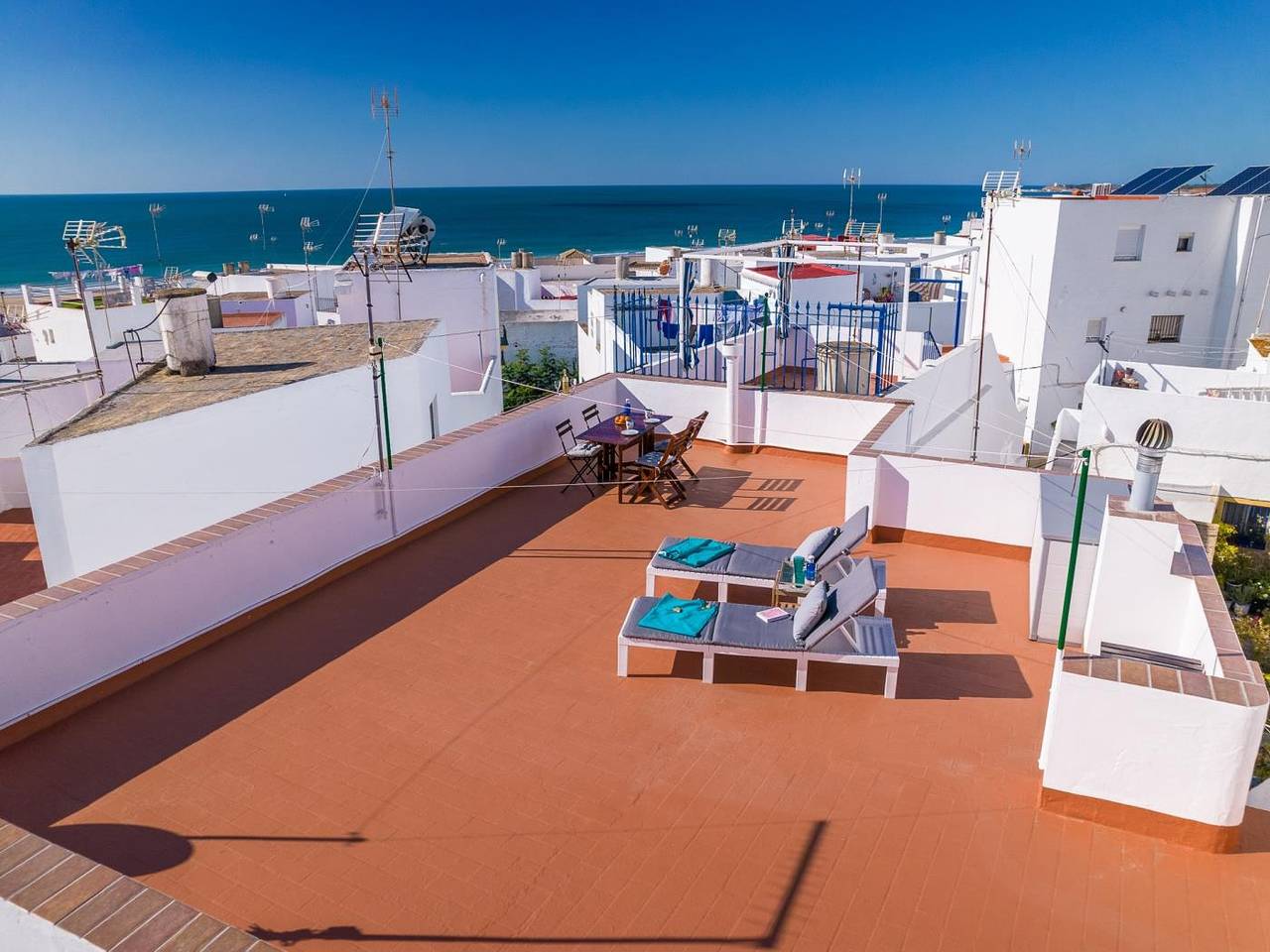 Bonito apartamento en situación muy tranquila, con azotea y vistas in Conil de la Frontera, Costa de la Luz