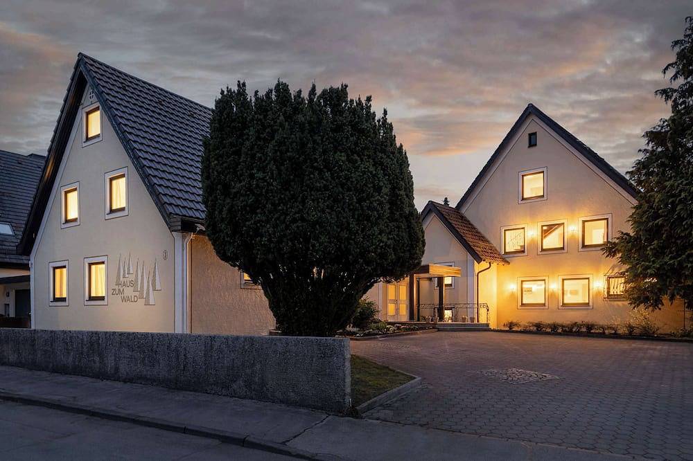 Entire apartment, Grande Apartment at Haus zum Wald in Bad Wörishofen, Bavarian Swabia