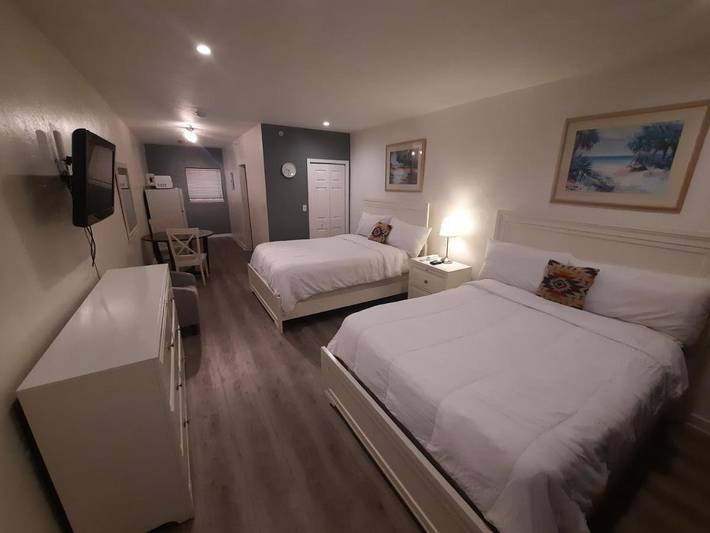 Hôtel pour 4 personnes, avec terrasse et vue - 1