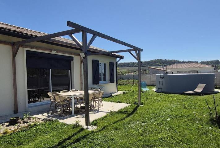 Location de vacances pour 7 personnes, avec jardin et piscine, animaux acceptés à Sainte-Livrade-sur-Lot - 3