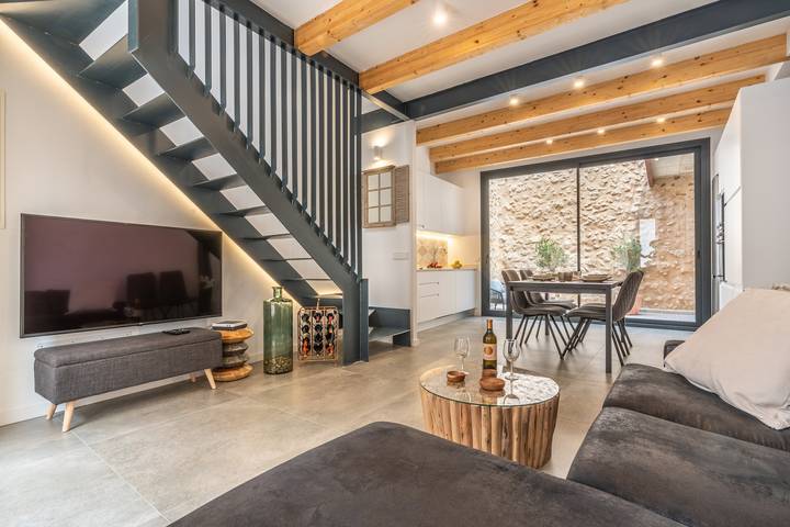 Location de vacances pour 4 personnes, avec jardin à Campanet
