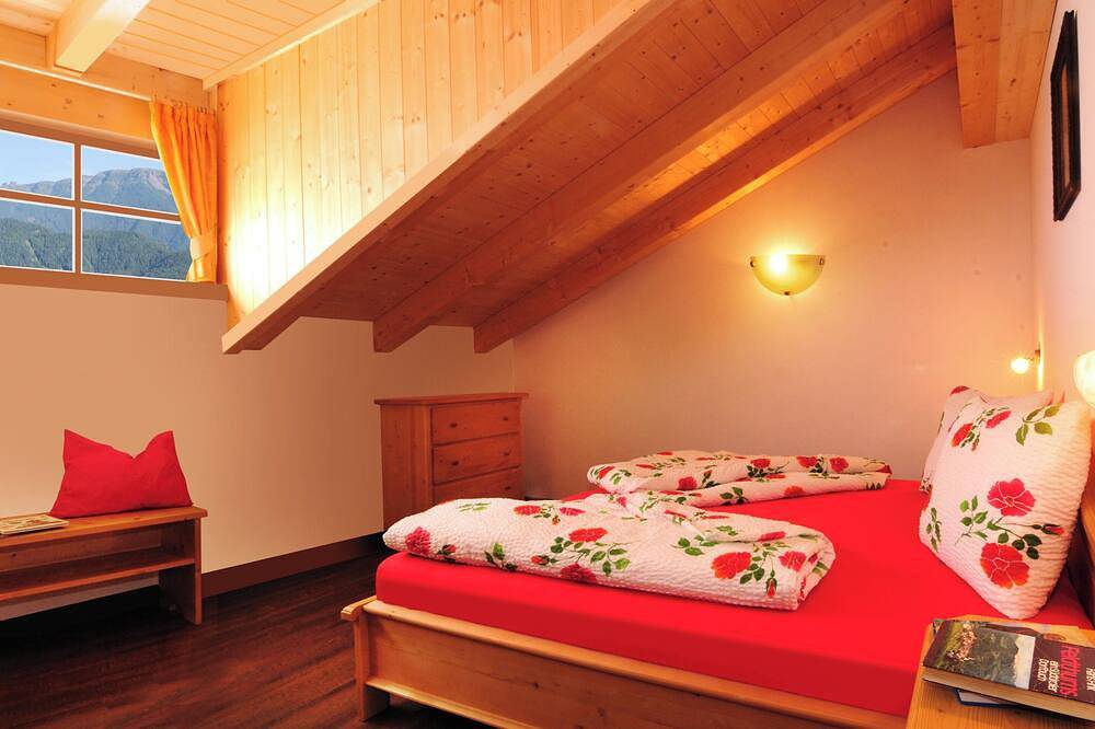 Ganze Wohnung, Gemütliche Wohnung mit herrlichem Blick auf die Bergwelt in Schnauders, Feldthurns