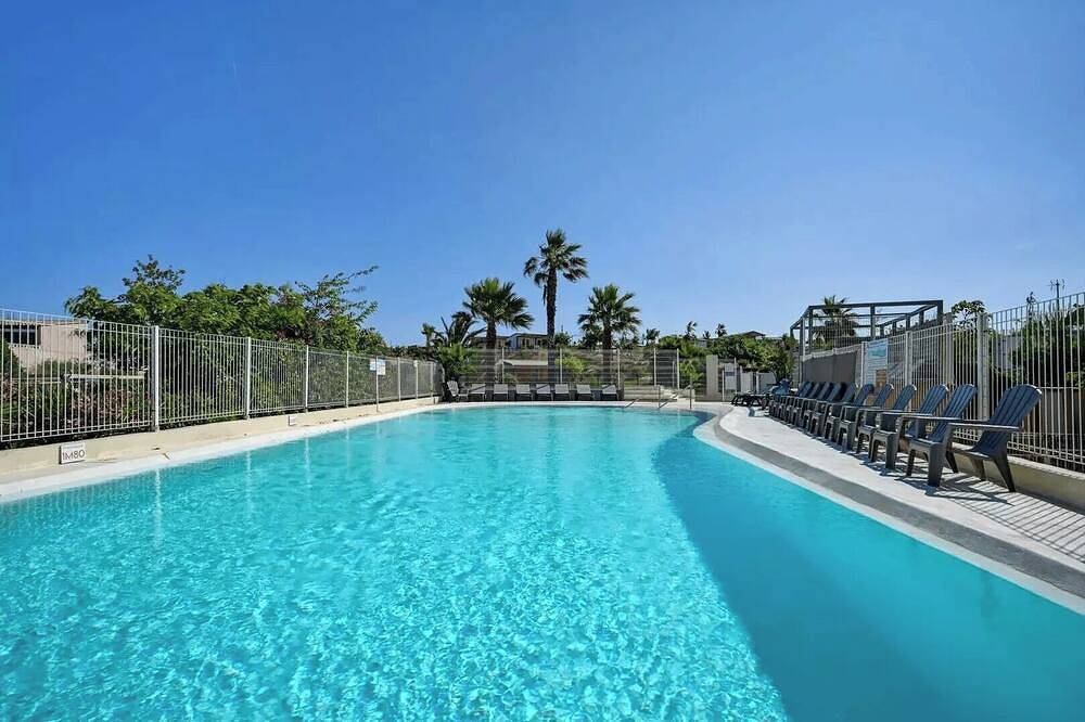 Mobil-home Premium 6 pers – Camping 4★ – Accès direct mer – Piscine & Clim in Carry-le-Rouet, Côte méditerranéenne (France)