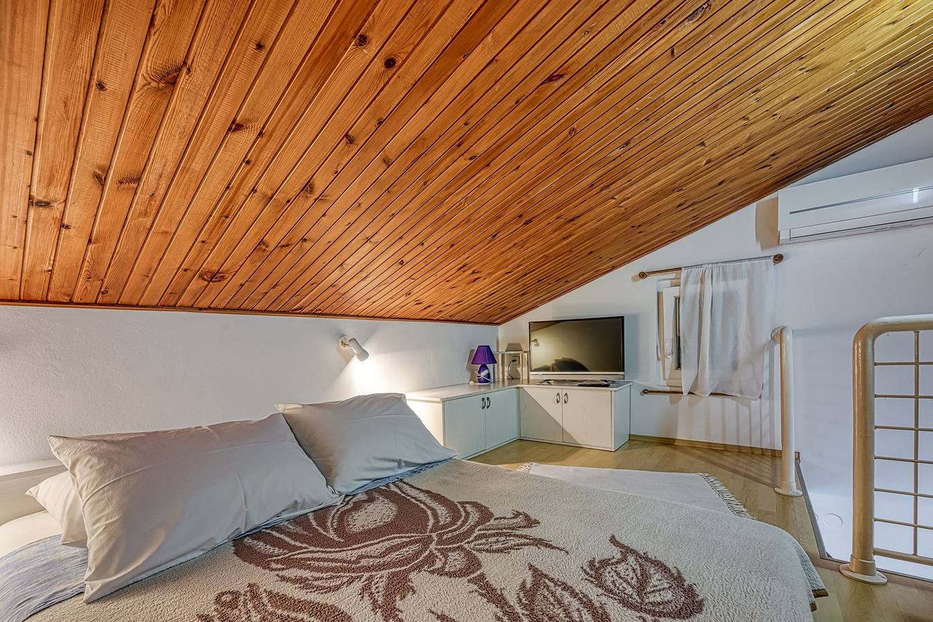 Ganze Wohnung, Studio für 2 Personen nur 200 m vom Meer entfernt in Rabac, Labin-Rabac