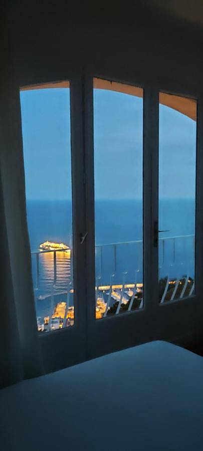 Gîte pour 4 personnes, avec balcon et vue dans Jardin de l'Esquinade