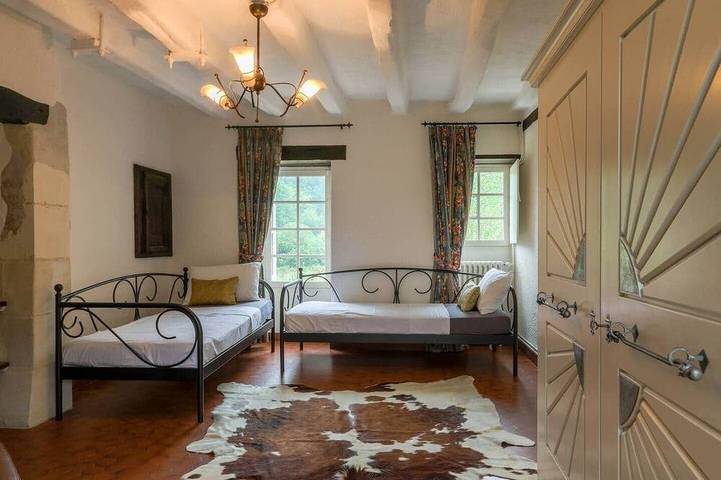 Location de vacances pour 4 personnes, avec balcon ainsi que jardin et piscine, animaux acceptés à Continvoir - 2
