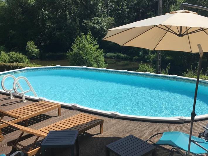 Location de vacances pour 5 personnes, avec Balcon et Jacuzzi ainsi que Terrasse et Jardin à Vernoux-en-Gâtine - 2
