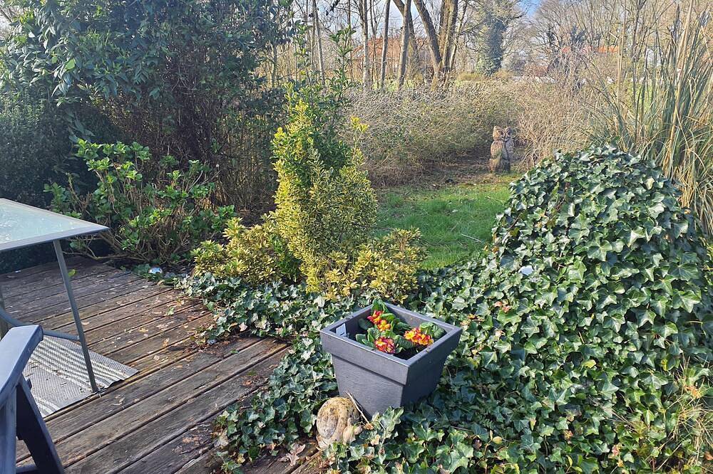 Ganze Wohnung, Dachstudio mit Ausblick und Luxusbad sowie moderner Küche: Halbinsel Butjadingen in Butjadingen, Nordseeküste