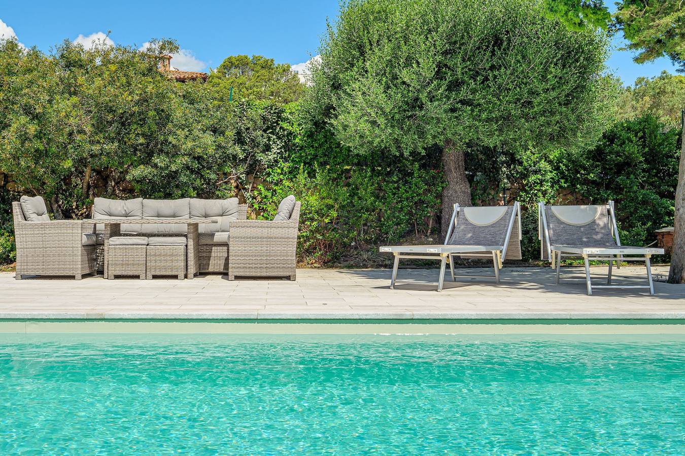 Holiday Home 'Isabell' with Sea View, Wi-Fi and Air Conditioning in Punta Molara, San Teodoro