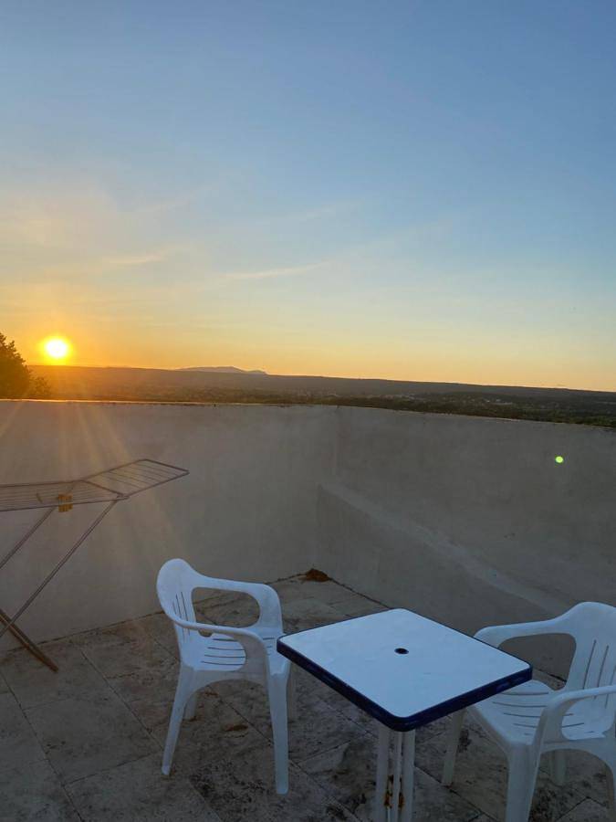 Location de vacances pour 2 personnes, avec piscine ainsi que vue et terrasse, animaux acceptés à Saint-Siffret - 2