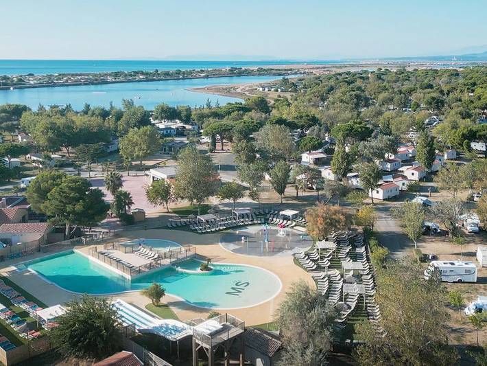 Camping für 4 Personen, mit Balkon/Terrasse und Kinderpool in Narbonne