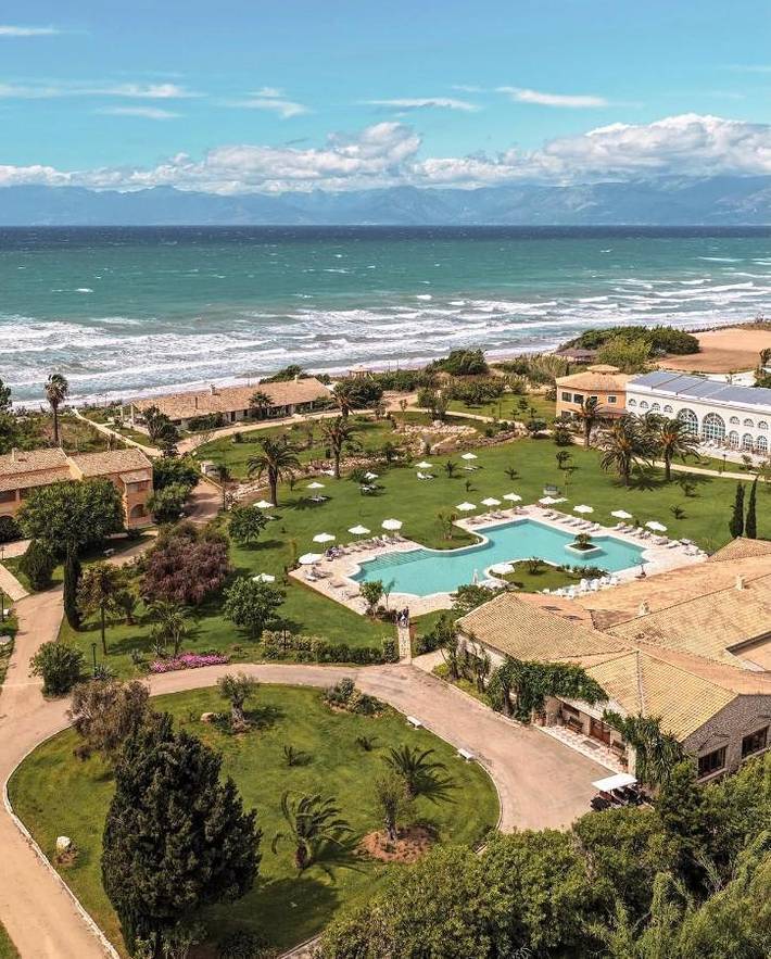 Hôtel pour 2 personnes, avec Balcon et Jacuzzi ainsi que Terrasse et Jardin