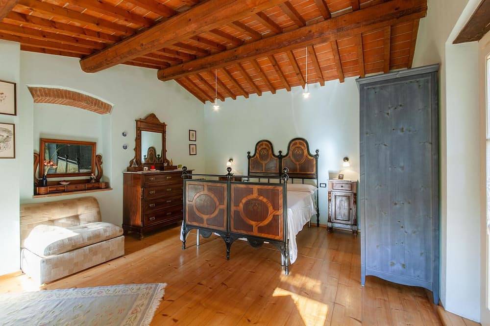 Prachtig huis in S. Giuliano Terme Pi in San Giuliano Terme, Italiaanse Rivièra