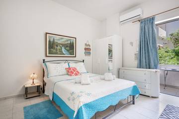 Apartment for 2 People in North Crete, Crete, Photo 1